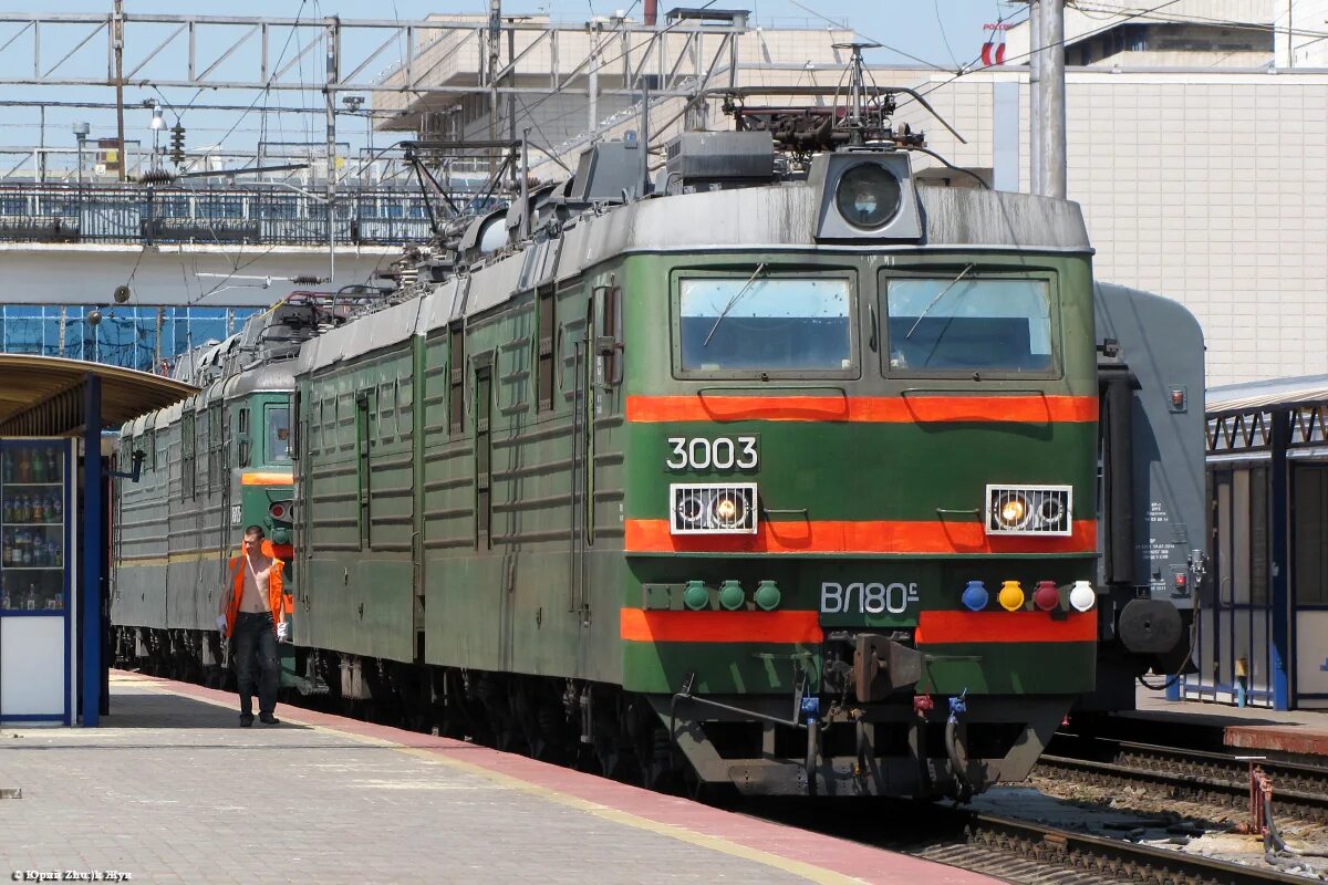 Электровоз запуск. Вл80см 3003. Электровоз вл80см 3003. Вл80см-3003 кабина. Вл80с НЭВЗ.