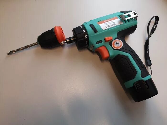 Шуруповерт дэу. Ryobi rdd18x. Шуруповерт макита 10. Шуруповерты сетевые и аккумуляторные. Шуруповёрт аккумуляторный риоби.