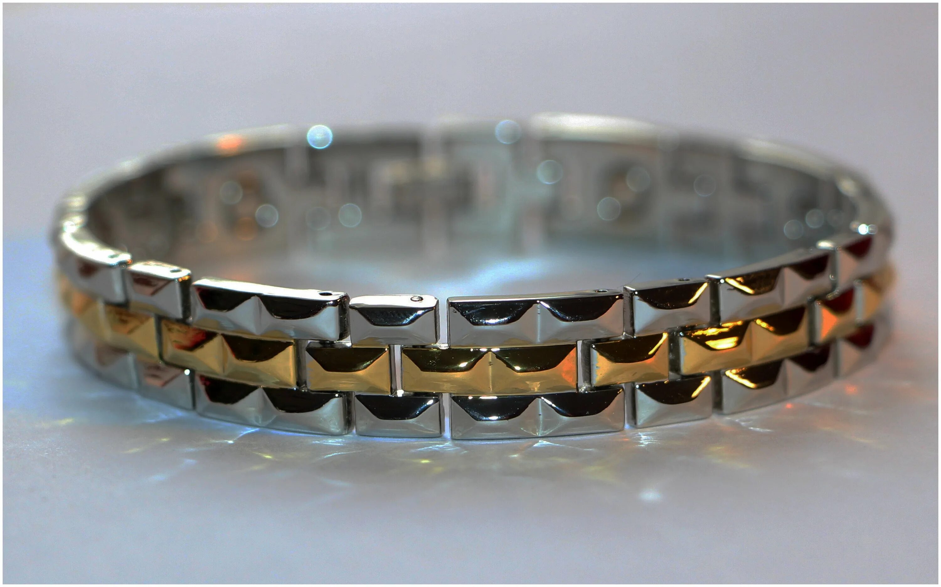 Браслет виши. Fortis браслет титановый. Лечебный браслет гематитовый. Stainless steel браслет 4 in 1. Магнито циркониевый браслет.