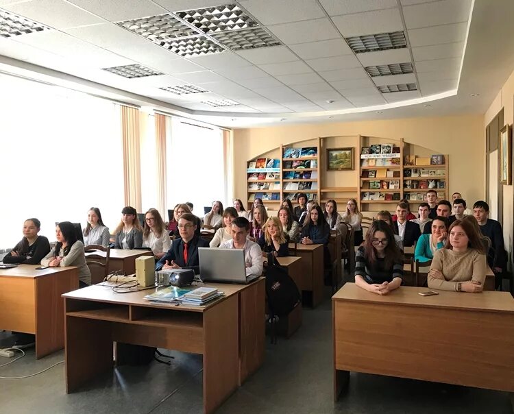 Сайт кфэк красноярск. Экономический колледж Красноярск. Канашский финансовый техникум. Финансовый колледж Красноярск. Красноярский финансово-экономический колледж, ул. Маерчака.