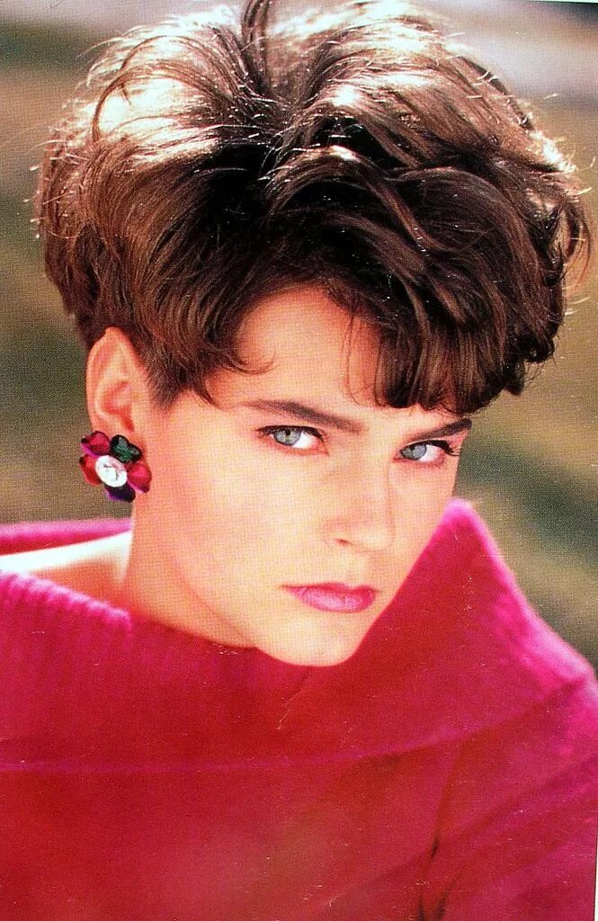 Pin by Elizabeth on Hair 80s short hair, Wedge haircut, 80's hairstyle