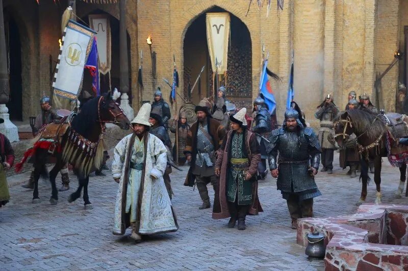 Казахское ханство. Алмазный меч фильм. Шишак сериал казахский. Казахское ханство золотой трон 2019. Монгольский алтын-хан.