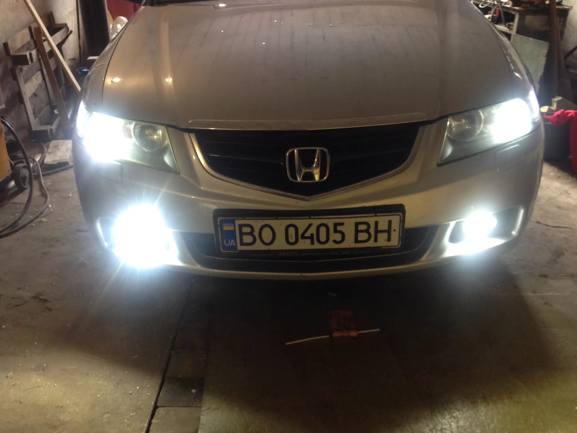 Замена ламп в ПТФ - Honda Accord (7G), 2,4 л, 2005 года расходники DRIVE2