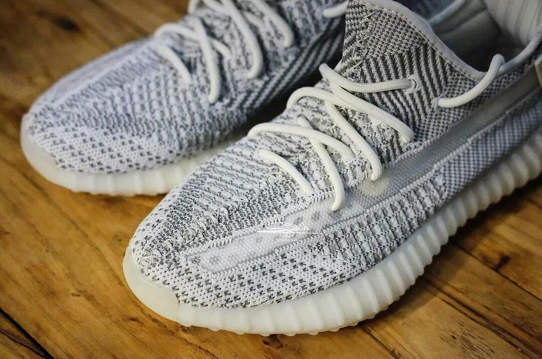 Adidas Yeezy Boost 350. Adidas Yeezy Boost 350 v2. Шнуровка adidas Yeezy Boost 350. Adidas Boost 350 шнуровка. Шнуровка изи