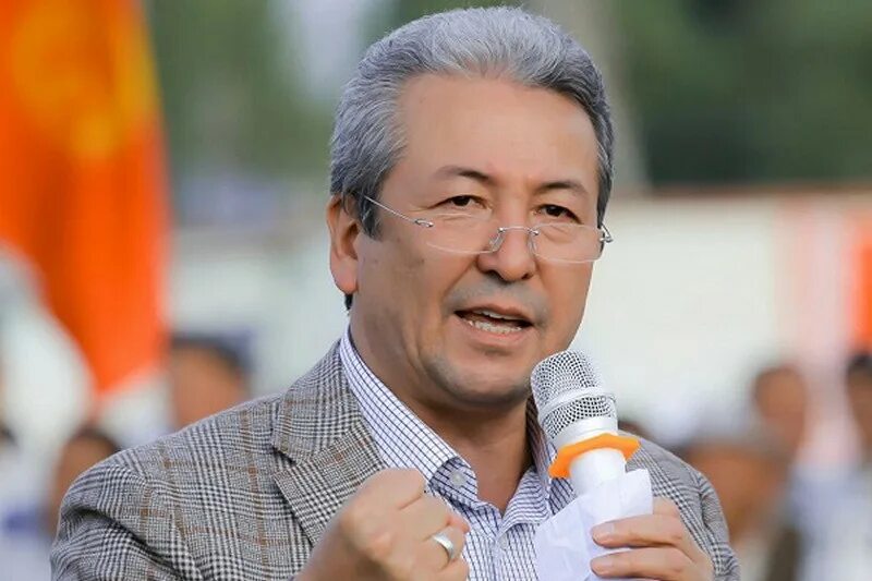 Мадумаров. Мадумаров. Адахан мадумаров сторники. Мадумаров адахан кимсанбаевич биография. Адахан кимсанбаевич мадумаров.
