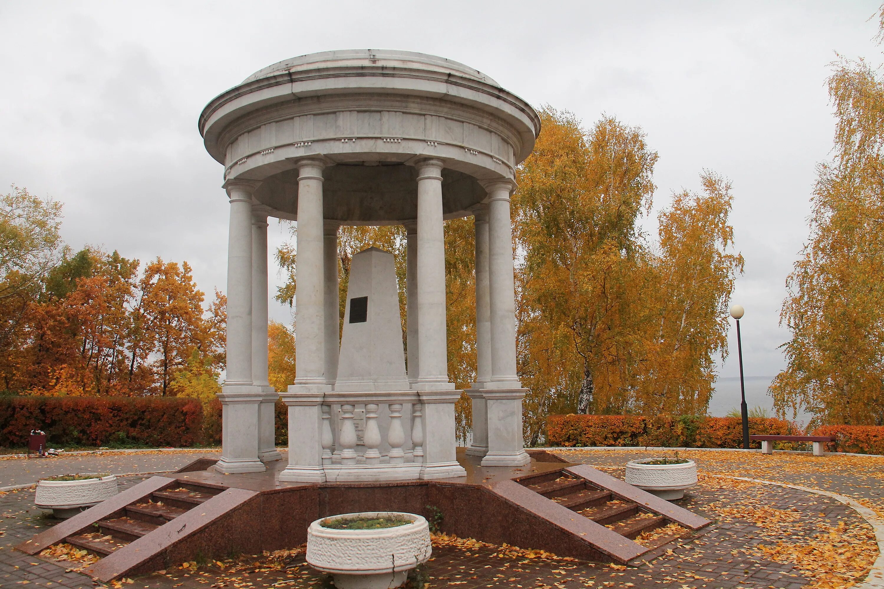 Беседка гончарова ульяновск парк винновская роща фото