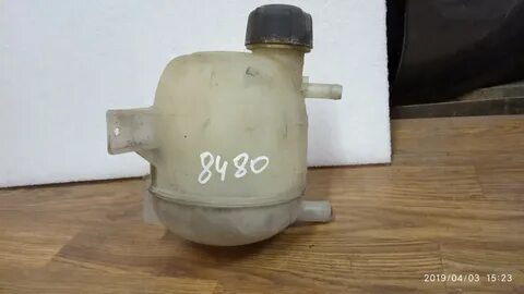 Расширительный бачок сандеро