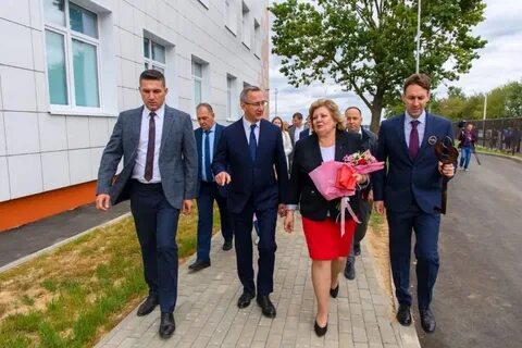 Школа на заре