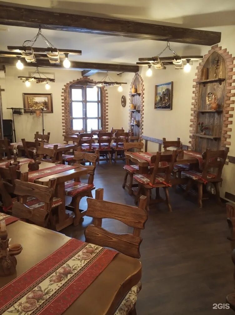 Restaurant Mimino, banquet hall, rabochiy posyolok Oktyabrskiy, ulitsa Lenina, 3
