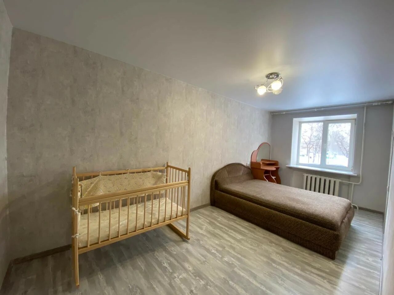 Фарпост уссурийск квартиры красина 90 а. Трехкомнатная квартира уссурийск. Комсомольская 30 уссурийск джо. Трехкомнатная квартира уссурийск. Пушкина 70 уссурийск.