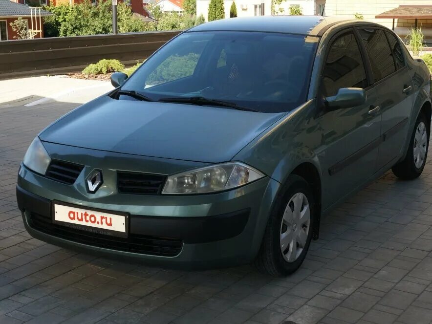 Купить рено 2005 года. Рено Меган 2 седан 2005. Рено Меган седан 2005. Renault Megane 2 зеленый. Renault Megane 2005.