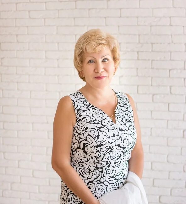 Оля анциферова барнаул. Женщины которые хотят. Женщина знакомится с женщиной. Красивые русские мамочки. Зрелые девочки.