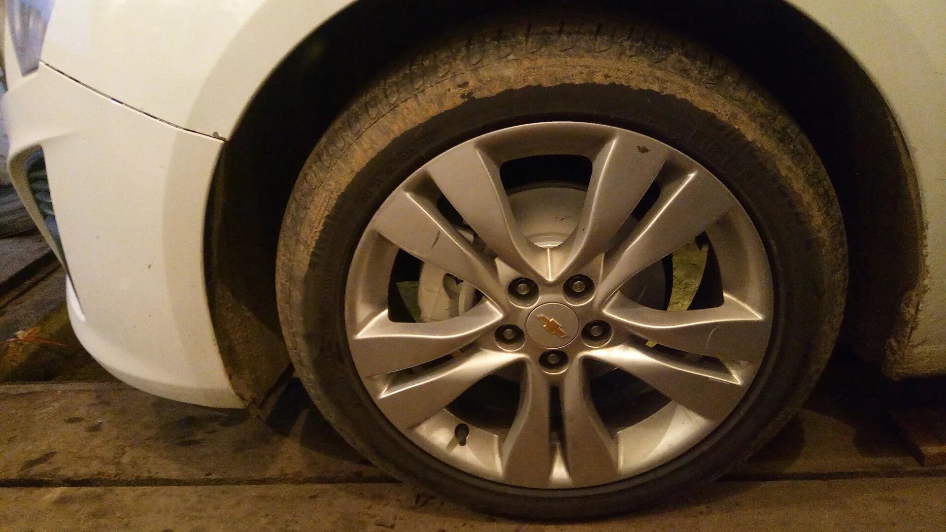 литые диски chevrolet cruze r16. заводские диски шевроле круз r16. диски шевроле круз р16. колеса на шевроле круз r17. оригинальные диски шевроле круз.