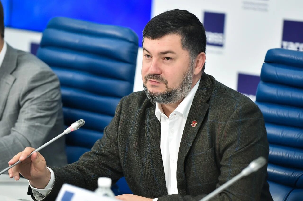 Генеральный директор worldskills russia. Евроскиллс 2021. Уразов ермек. Уразов ворлдскиллс. Генеральный директор worldskills russia.