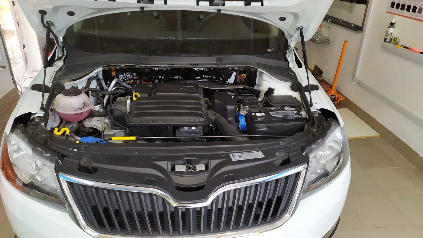 Как снять жабо шкода рапид Жабо Skoda Rapid (1G), 1,6 л, 2019 года своими руками DRIVE2