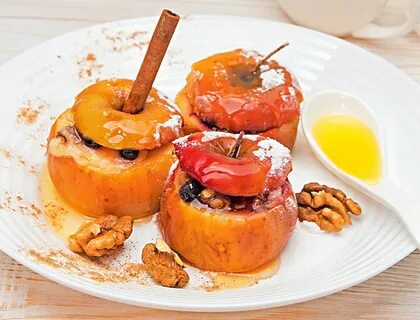 Яблоки с медом и грецким орехом
