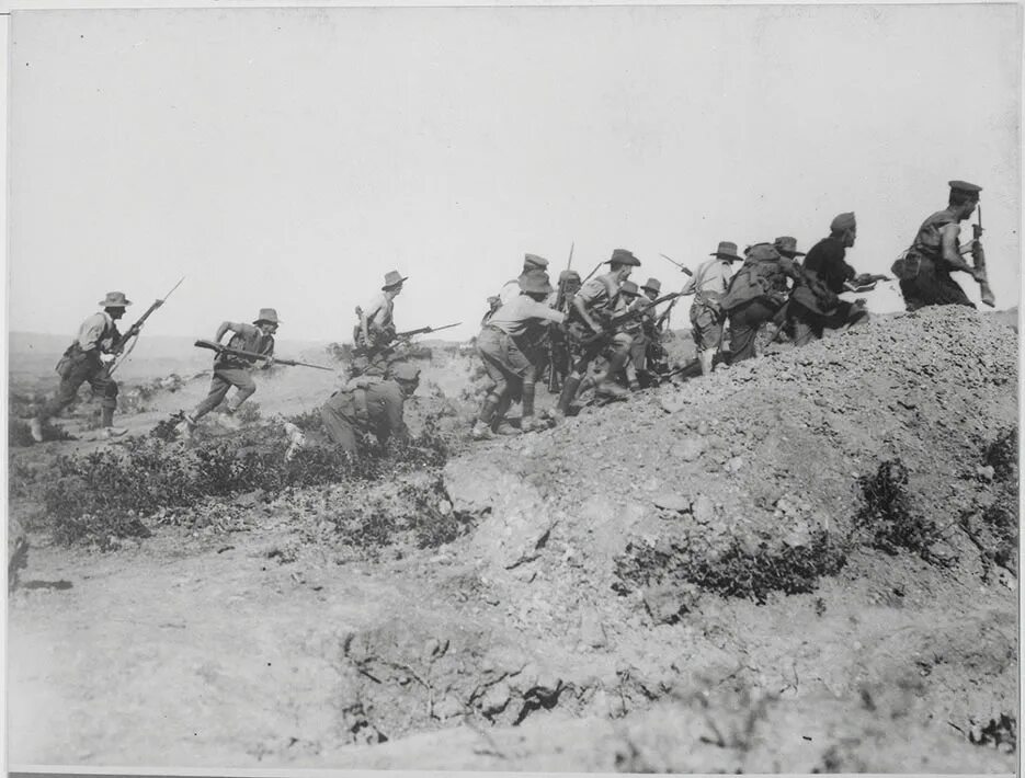 1915 линия. Битва галлиполи 1915-1916. галлиполи турция 1915 битва. галлиполи 1915. высадка в галлиполи 1915.