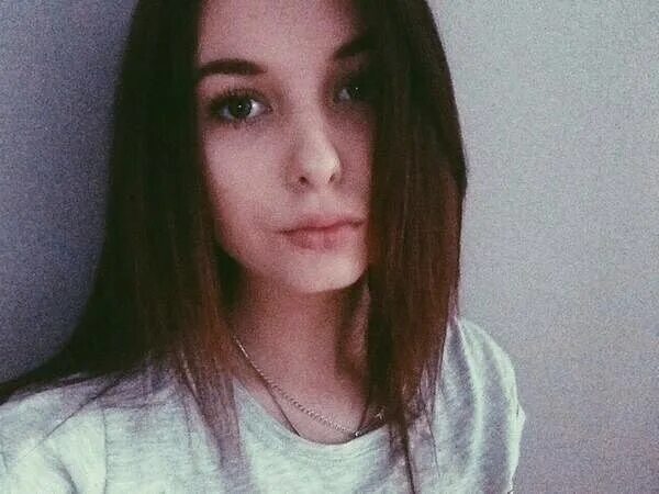 девушка лицо плохое качество. обычная девочка подросток. девушка в плохом качестве. урядова александра. девочка 15 лет.