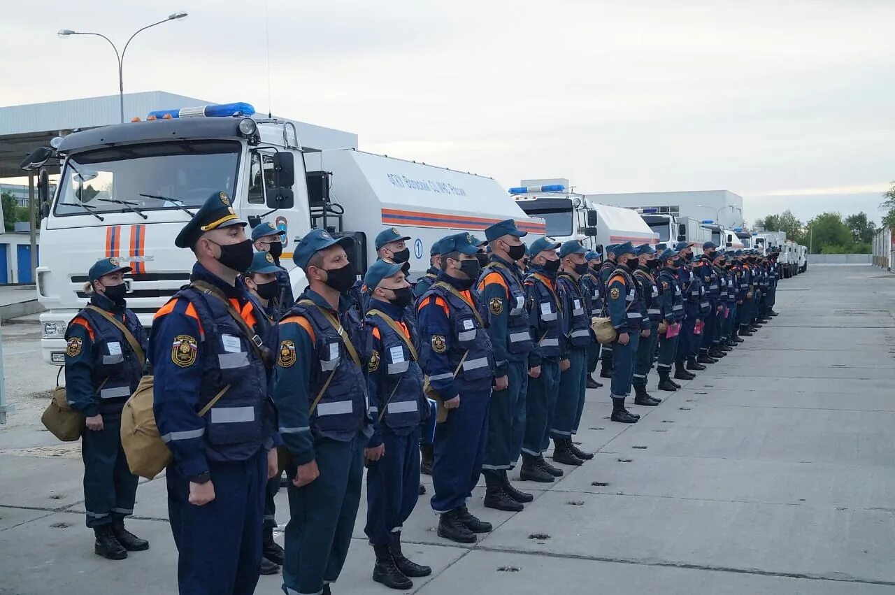 Волжский спасательный. Волжский спасательный центр МЧС России. Волжский спасательный центр Самара. Шеврон Волжский спасательный центр. ФГКУ Волжский спасательный центр МЧС России Самара.