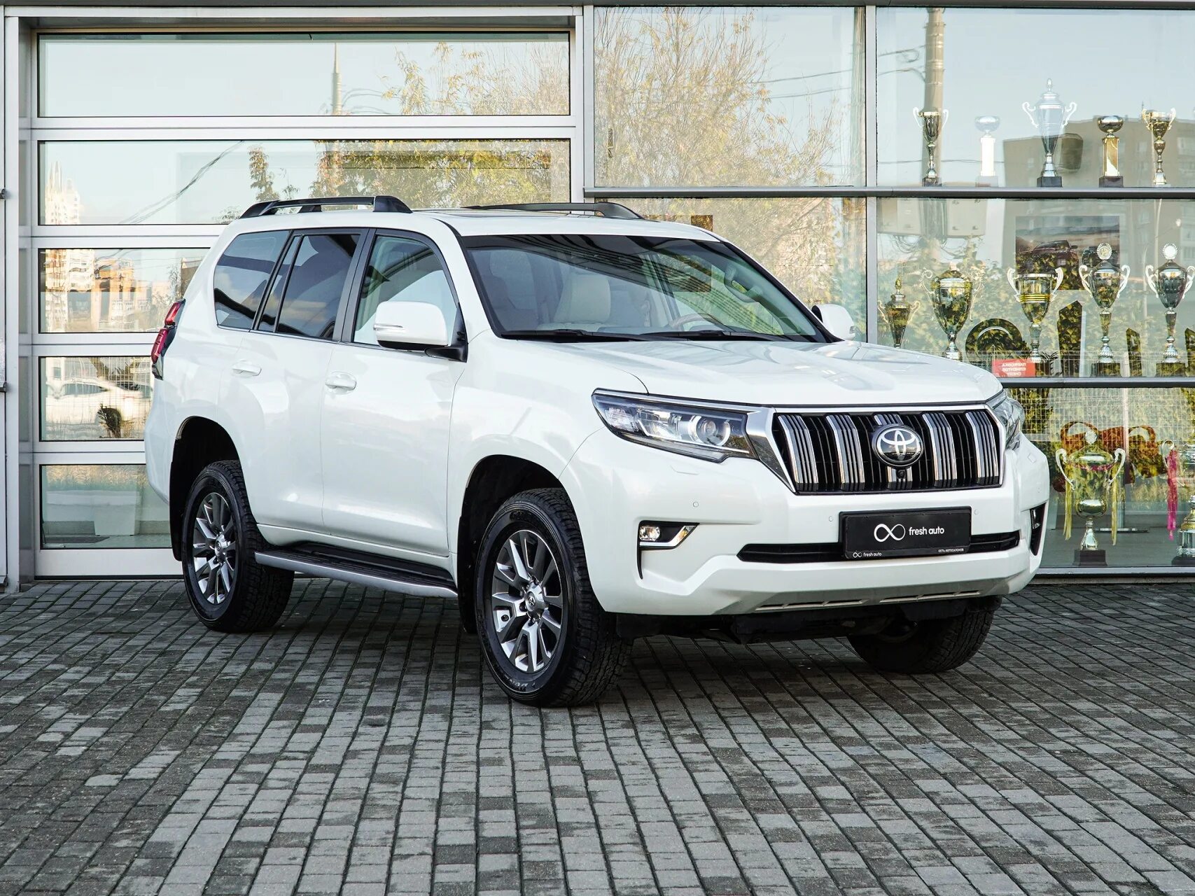 Прадо 2020 белый. Toyota land cruiser 150 2020. Прадо 2020 белый. Тойота прадо 2020 г. Прадо 2022 архангельск.