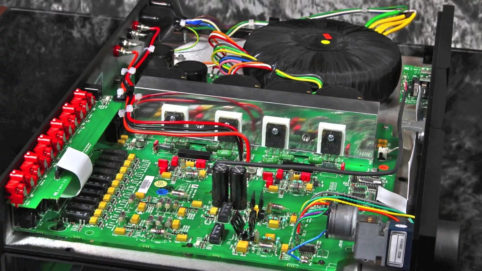 More than audio. Naim усилитель xs3. naim audio nait xs-2. naim nait xs 3. усилитель naim nait 5si.
