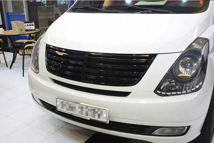 Решетка радиатора старекс. Решётка радиатора hyundai starex h1. Решётка радиатора hyundai starex h1. Grand starex c черным бампером. Решетка радиатора хендай гранд старекс.