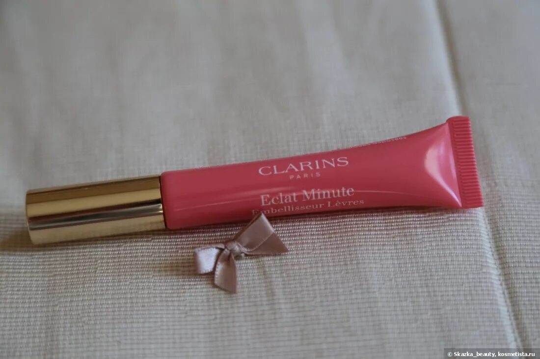 Блеск кларанс 01. Clarins бальзам для губ. Clarins Eclat minute. Clarins natural Lip Perfector 01.