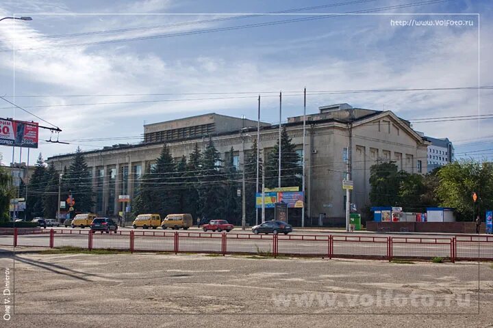 Дом офицеров в волгограде. Проспект ленина 31 волгоград дом офицеров. памятник ленину в волгограде дом офицеров. площадь ленина волгоград на карте. город волгоград дом офицеров.