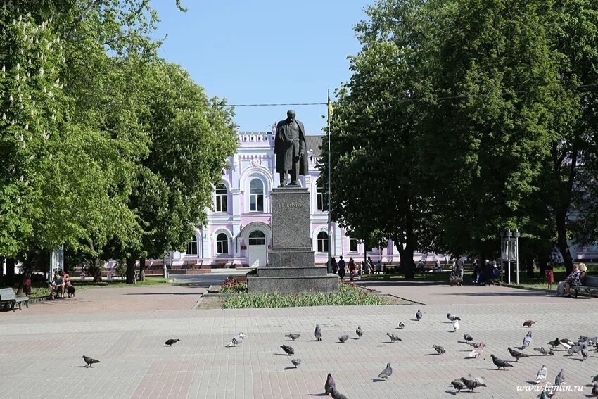 Конотоп памятник Шевченко. Сумы. Сумы Украина. Сумы город на Украине.