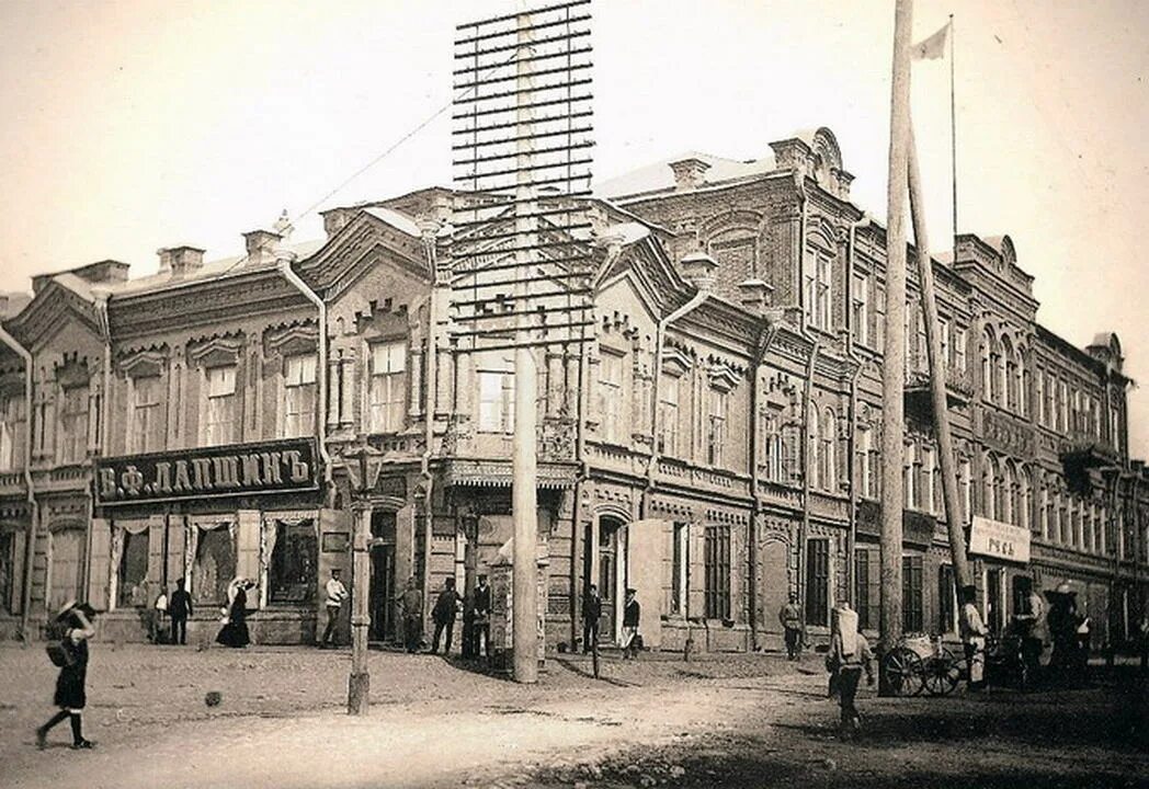 Это здание было построено екатеринбургских купцов меценатов