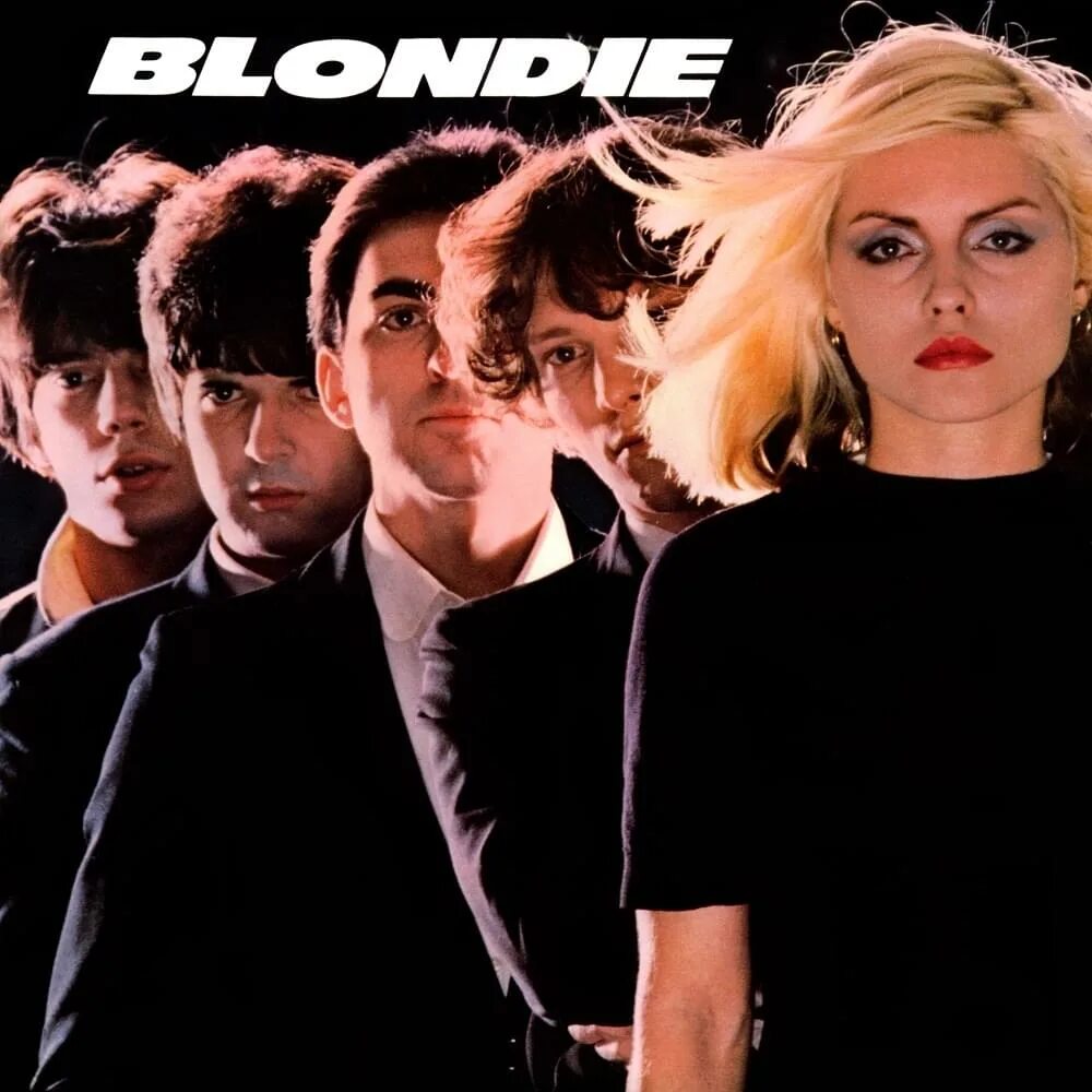 Blonde группа. Blondie 1976. Blondie album 1976. Blondie группа обложка. Blondie группа 1997.