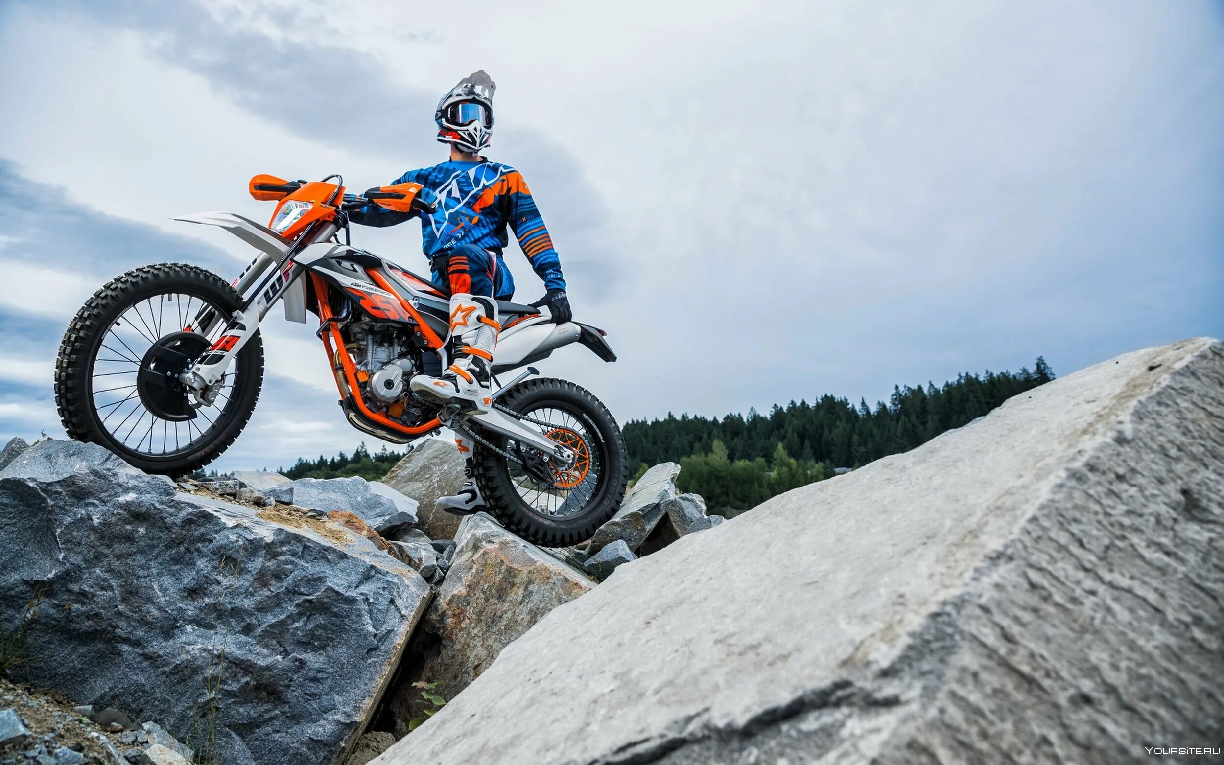 КТМ фрирайд 250. KTM 250 Freeride 2019. Кая КТМ эндуро. КТМ 900 эндуро. Человек эндуро