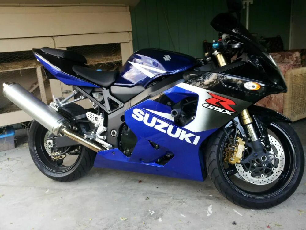 Suzuki GSXR 600. Suzuki GSR 600. Suzuki GSX R 600 2004. Suzuki GSX-R 600 k4.