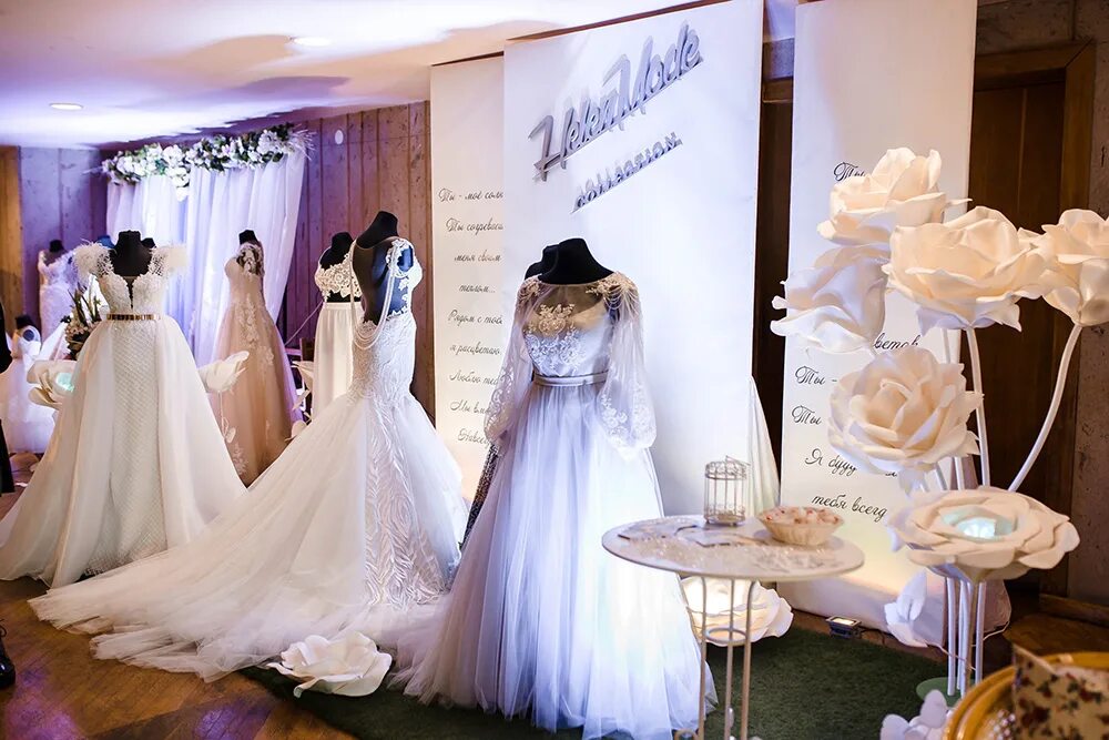 Выставка свадебных платьев. Свадебная платья в в бобруйске. свадебная выставка.