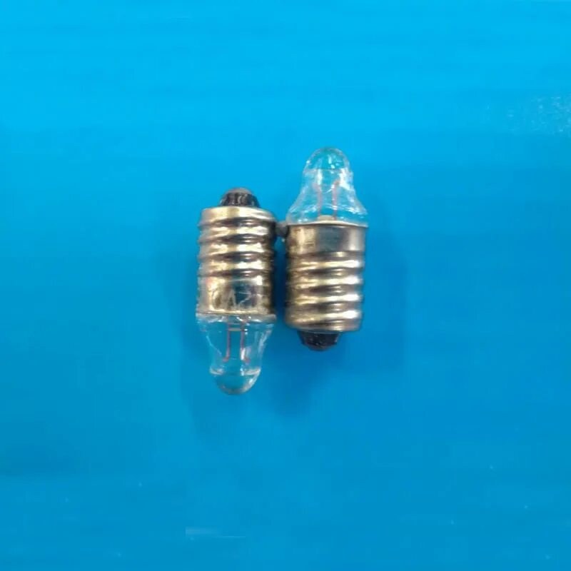 Лампа для фонарика 2 v 0.25a цоколь е10 led. Лампа е10 2.5v 0.25a. Е10 лампочка 2.2v 0.25a с линзой. Лампочка 2.2v 0.25a для фонарика ручки.