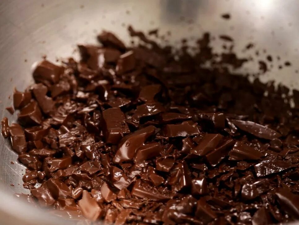 Растопленный шоколад. Шоколад Melter. Расплавленный шоколад. Расплавить шоколад для торта. Шоколад для растапливания купить