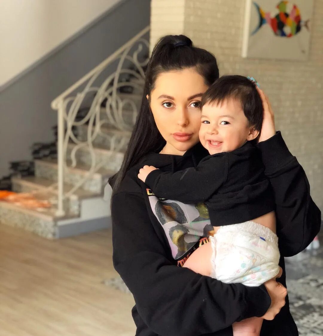 Первая жена техника