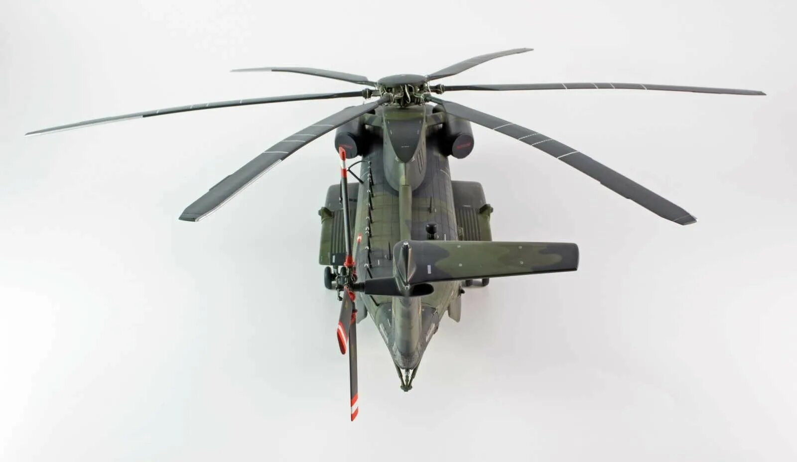 1 53 48. Ch-53 Revell. Сборная модель Sikorsky Ch-53. 03856 Revell тяжёлый транспортный вертолёт Ch-53 GSG 1 48. Ch-53 1/48.