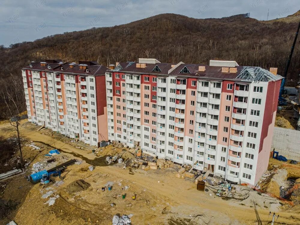 Квартиры снеговая падь. Снеговая падь. Дом снеговая падь владивосток. Квартиры снеговая падь. Квартира в снеговой пади с ремонтом.