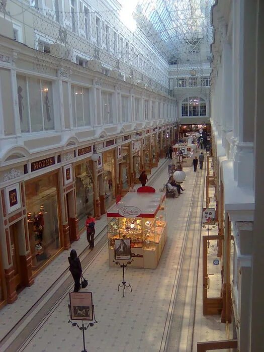 Где находится магазин пассаж. Пассаж Санкт-Петербург. Пассаж на Невском проспекте. Пассаж СПБ внутри.