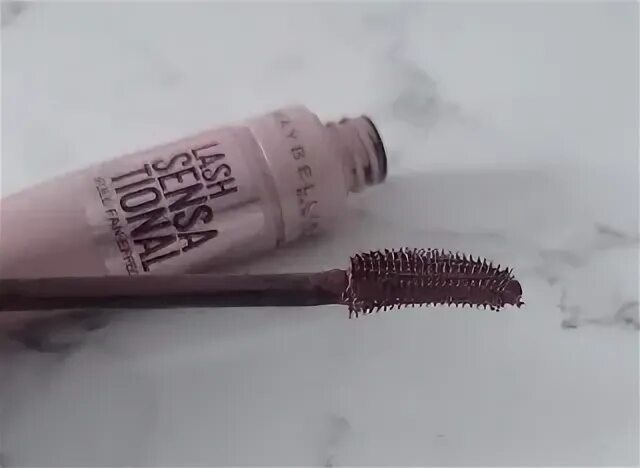 Maybelline burgundy brown. Maybelline тушь Lash Sensational бургунди. Тушь мейбелин Lash Sensational коричневая. Maybelline Burgundy тушь. Тушь Maybelline Burgundy Brown.