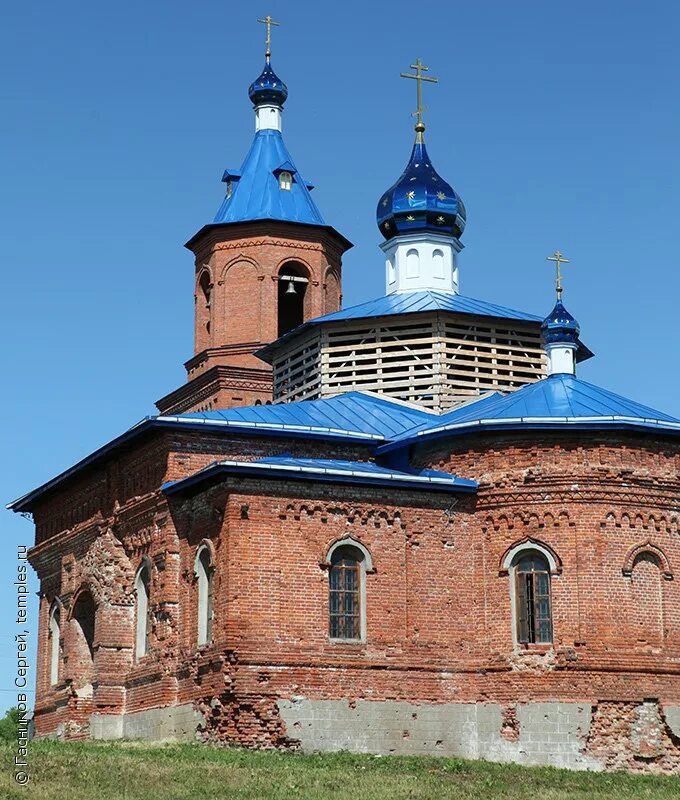 Волковское. Церковь Успения Пресвятой Богородицы.. Церковь в Волковском Калужской области. Церковь в селе Волковское Тарусского района Калужской области. Село Волковское Тарусский район.