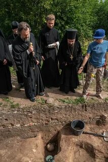 Нашли монастырь