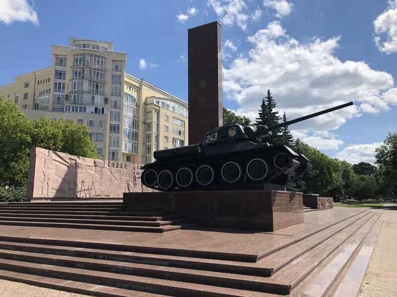 Памятники культуры в перми. Памятник василию татищеву в перми. Исторический памятник перми. Памятник татищева пермь. Исторический памятник перми.
