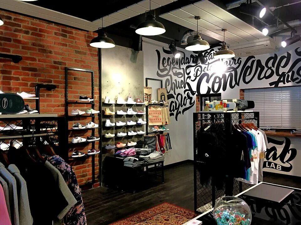 166738 конверс. магазин converse. магазин кроссовок. 4. Converse магазины в москве.