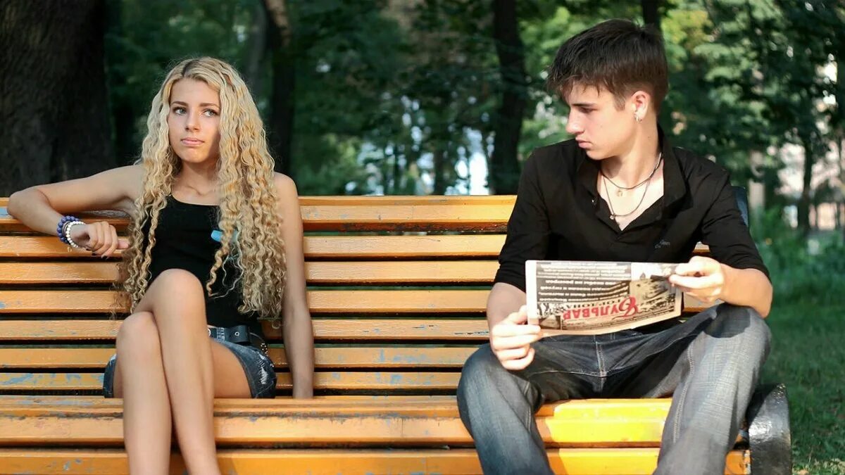 Позвал девушку с улицы