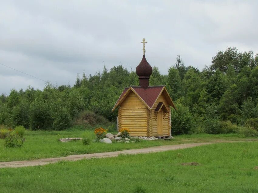 Мойка новгородская область. Деревня мойка Батецкий район Новгородская область. Деревня мойка Батецкий район. Часовня Новгородская область. Часовня в д.горки Батецкого района Новгородской области.