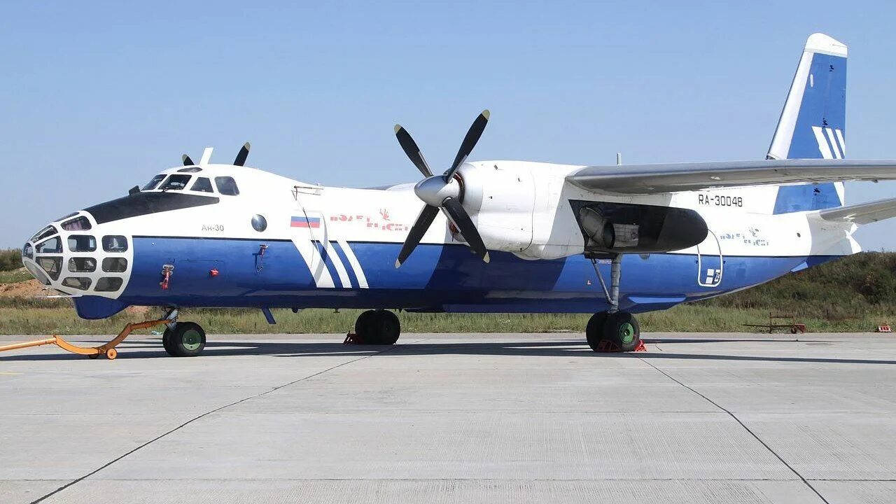 АН 30 Якутия. АН-30 самолёт. АН-30 Оленек. АН 30 ТТХ. Самолет 30 апреля