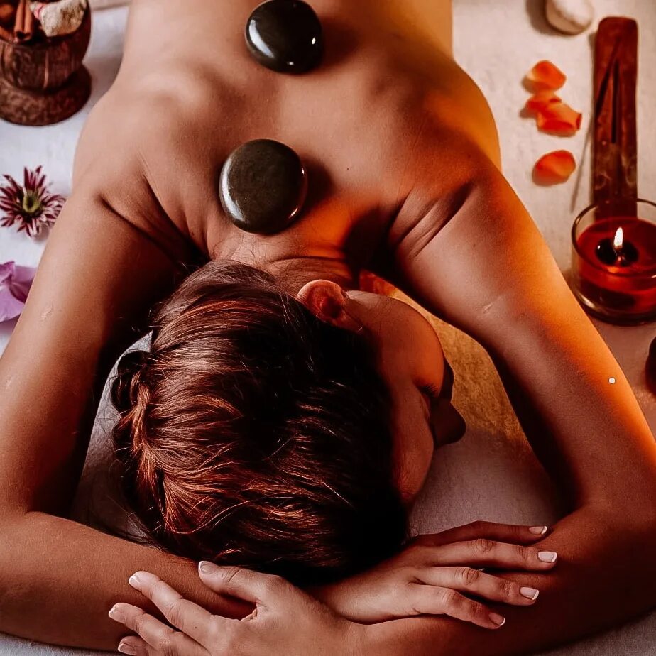 Творческий массаж. Спа процедуры. Креативный массаж. Картина массаж. Креативный массаж.