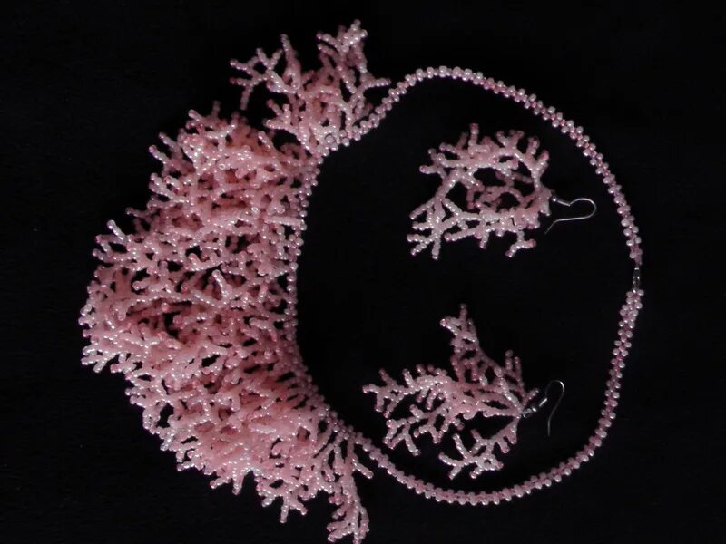 Кораллы бисером. Кораллы бисером. Колье кораллы из бисера. Бисероплетение елизавета соренсен. Кораллы из бисера.